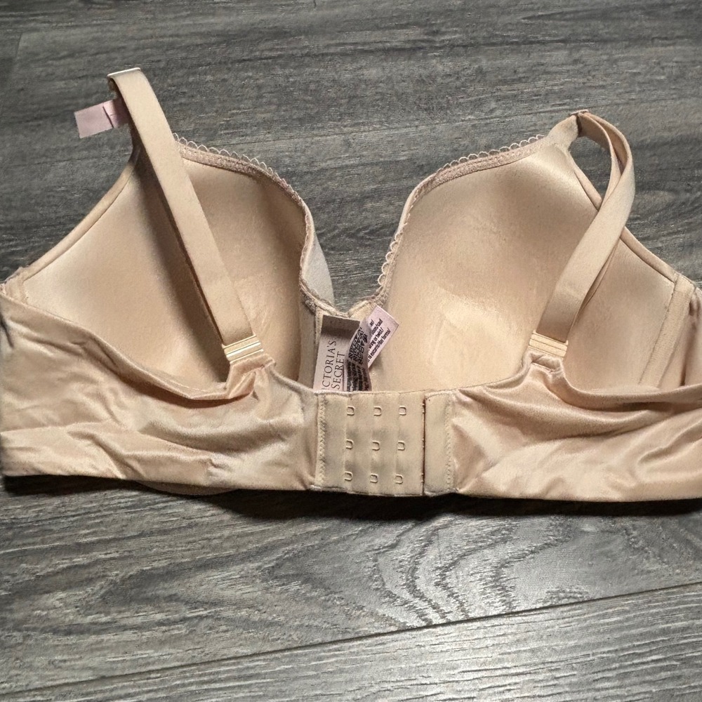 Victorias Secret Body by Victoria Perfect Coverage Bra 40DD Beige Nude 11237443 - Picture 4 of 8